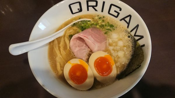 「濃厚味玉ORIGAMIらーめん+まかない飯」@麺屋 ORIGAMIの写真