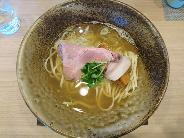 「濃口塩らーめん」@塩らーめん 小粋の写真