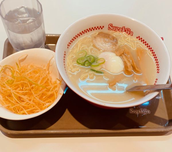 「玉子入りラーメン＋辛ネギ（固め￥500）」@スガキヤ 名鉄岐阜駅前店の写真