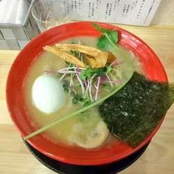 味玉濃厚鶏そば塩 1056円