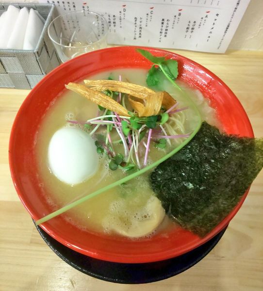 「味玉濃厚鶏そば塩 1056円」@とりそば 鶏翔 東町店の写真