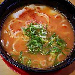 濃厚えび味噌ワンタンメン ３３０円＋税