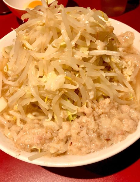 「小ラーメン700円生卵50円」@ラーメン二郎 荻窪店の写真