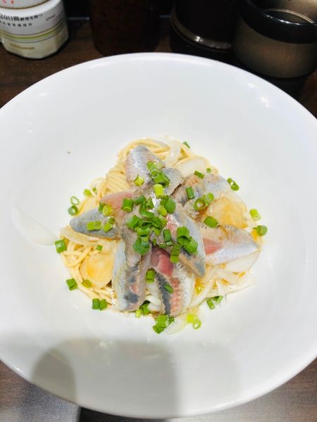 「イワシそば」@寿製麺 よしかわ 西台駅前店の写真