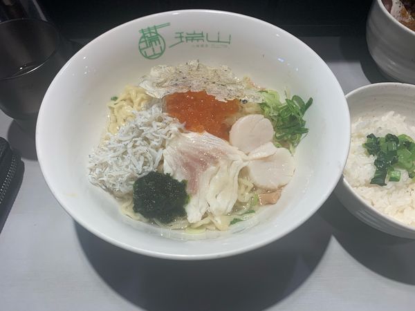 「いくら・しらす・帆立貝柱の濃縮鯛出汁あえそば」@中華蕎麦 瑞山（ZUIZAN）の写真