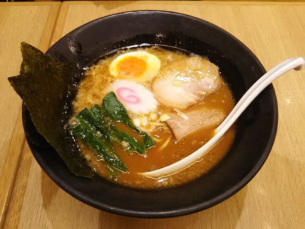 「川越とんこつ醤油902円」@一風堂 川越インター店の写真
