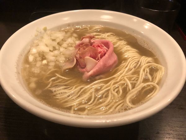 「煮干しそば¥800」@灰汁中華 丿貫 福富町本店の写真