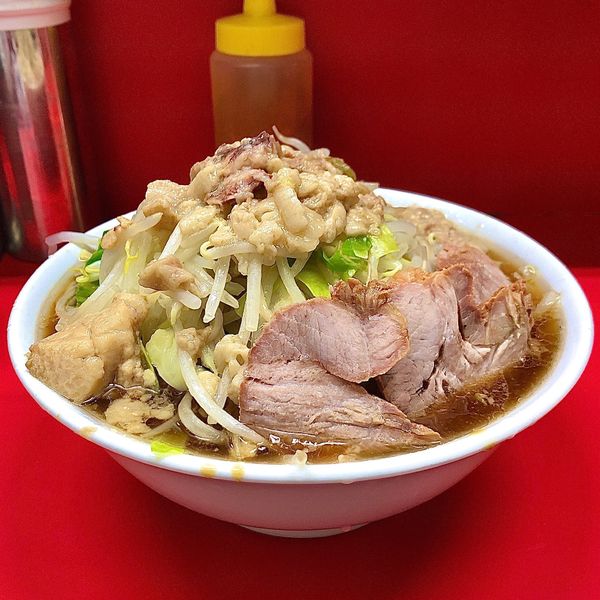 「‪小ラーメン(油少なめ)‬﻿ callヤサイマシアブラマシ(提供」@ラーメン二郎 上野毛店の写真