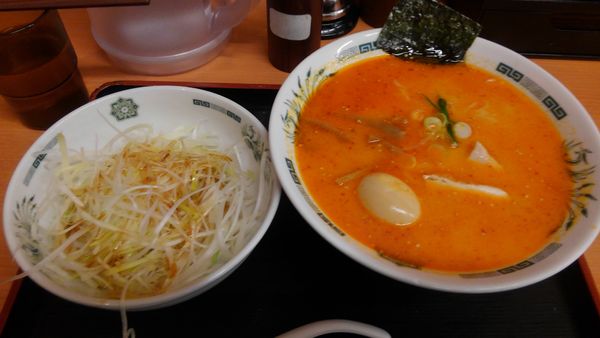 「ピり辛ネギとんこつ　味玉」@日高屋 金沢文庫東口店の写真