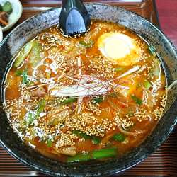 カルビ麺(小ライス付き)