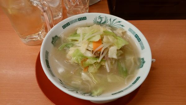 「野菜たっぷりタンメン(麺少な目)¥500-」@日高屋 上野店の写真
