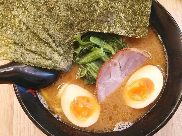 「のりらーめん＋味付け玉子」@せい家 原宿店の写真