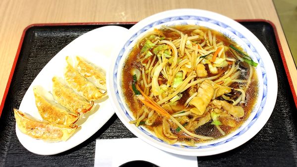 「横浜サンマーメン＋焼き餃子」@大地食堂 イーアス高尾店の写真