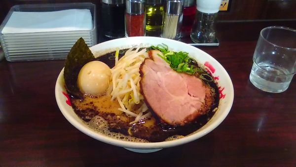 「ラーメン・小」@なんつッ亭 参 川崎店の写真