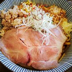 【期間限定】卵黄ソースの特濃油そば  ９２０円