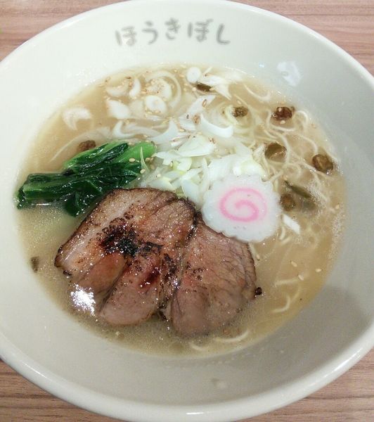 「【限定】牛骨塩白湯そば 800円」@ほうきぼし 関内セルテ店の写真