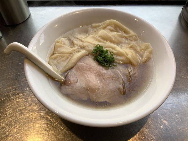 「しじみ煮干の皮雲呑麺」@さんじの写真