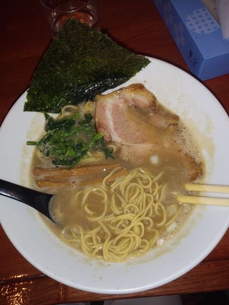 「濃厚煮干そば」@俺の麺 豚と鳥の写真