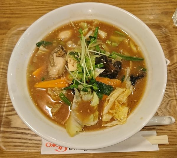 「カキら～めん(みそ味)950円」@らーめんハウス味好 宮原店の写真