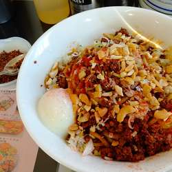 汁無担々麺900円