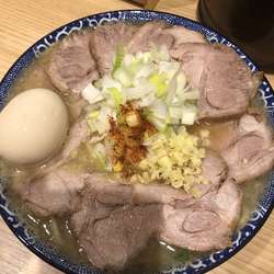 チャーシューメン＋中盛＋味付玉子