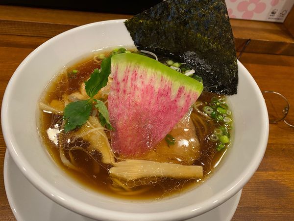 「2/5 鶏清湯ラーメン750円」@らぁ麺しろの写真