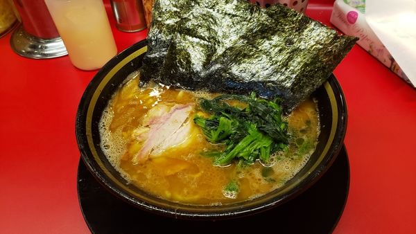 「ラーメン700円☆」@柏 王道家の写真