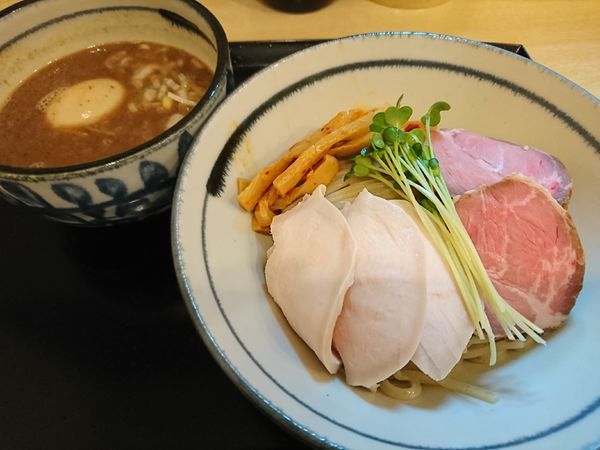 「鶏魚介の特製つけ麺(1050円)」@つけ麺 いな月の写真