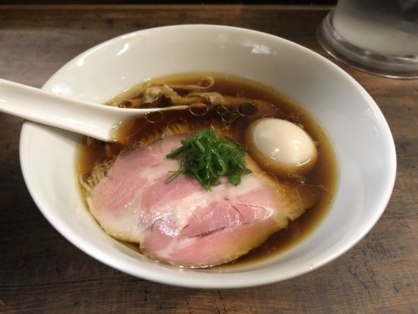 「味玉醤油蕎麦 肉飯」@神保町黒須の写真