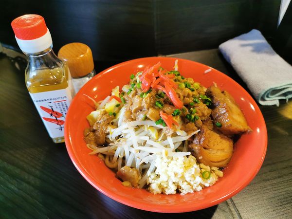 「沖縄塩そば」@恵比寿ブタメン 早稲田店の写真