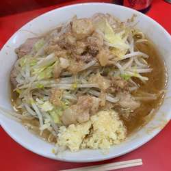 小ラーメン　ヤサイ少なめ　ニンニク　アブラ