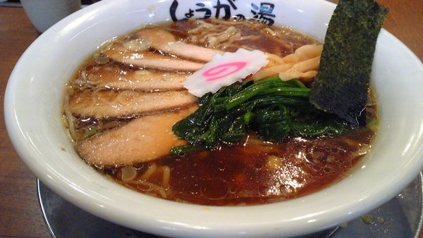 「黒生姜ラーメン880円」@長岡生姜ラーメン しょうがの湯 渋谷総本店の写真