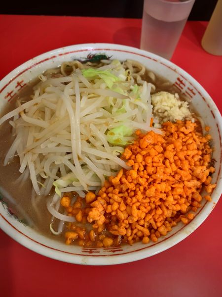 「ラーメン小」@鷹の目 獨協大学前本店の写真