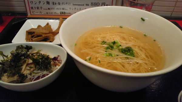 「塩ラーメンセット(海鮮)880円」@新橋亭 東急渋谷総菜店 イートインの写真