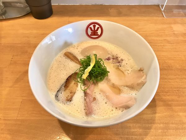 「特製赤鶏白湯そば」@中華蕎麦 生るの写真