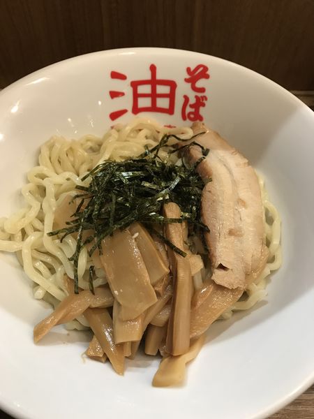 「油そば並盛り」@東京麺珍亭本舗 四谷四丁目店の写真