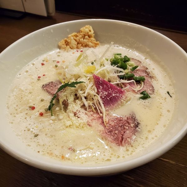 「クリームチーズと白味噌のこくまろらーめん(¥950)」@麬にかけろ 中崎壱丁 中崎商店會1-6-18号ラーメンの写真