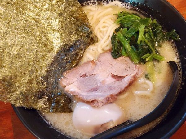 「塩豚骨 味玉＋のり」@横浜家系らーめん 極楽家の写真