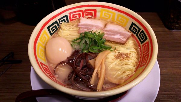 「じゃんがら半熟味玉子入り(830円)・替え玉同時(100円)」@東京じゃんがら 丸の内店の写真