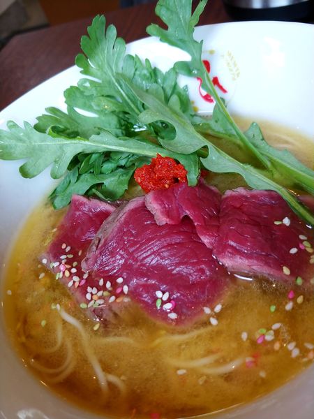 「馬かっちゃんG1・馬肉増し」@麺や ひなた 塚口店の写真