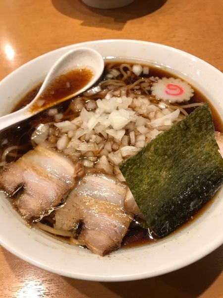 「竹岡式醤油ラーメン」@自家製熟成麺 吉岡の写真