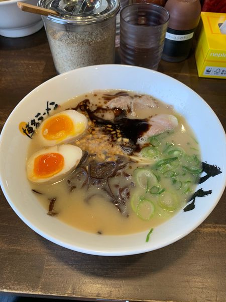「ニンニクコク味ラーメン」@博多ラーメン 膳 箱崎店の写真