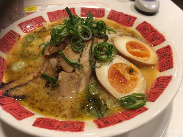 「炙り叉焼と黒マー油の味噌ラーメン」@バーミヤン 八王子駅北口店の写真