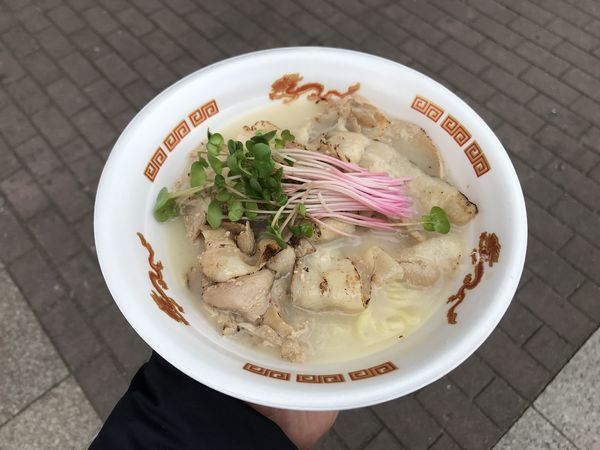 「超濃厚!!鳥塩パイタンはまぐりダシの炙り肉盛りそば﻿」@名古屋ラーメンまつり2020の写真