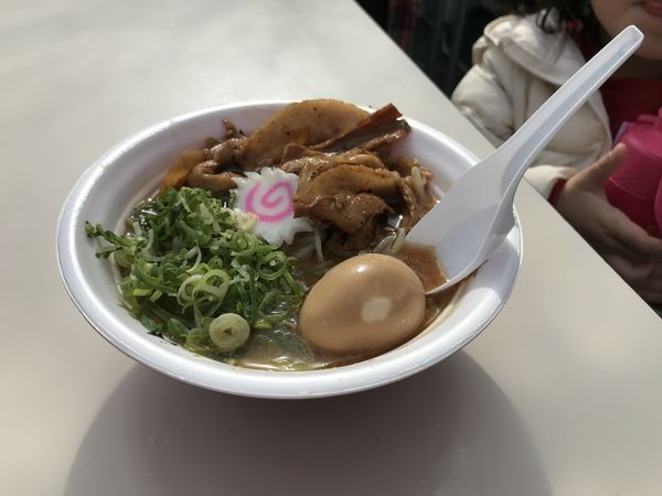 「濃厚味噌「炎・炙」肉盛そば」@名古屋ラーメンまつり2020の写真