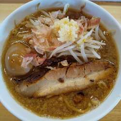 醤油（豚並・味玉付き）