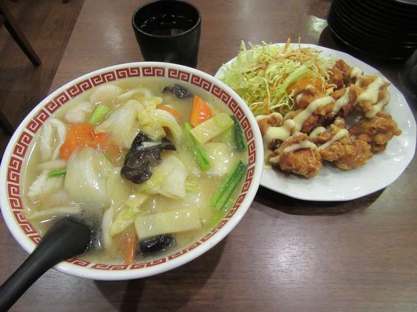 「海鮮湯麺（９６８円）＋唐揚げ８５８円」@好来屋 筑波大学店の写真