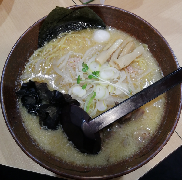「味噌らーめん:820円」@白樺山荘 札幌ラーメン横丁店の写真