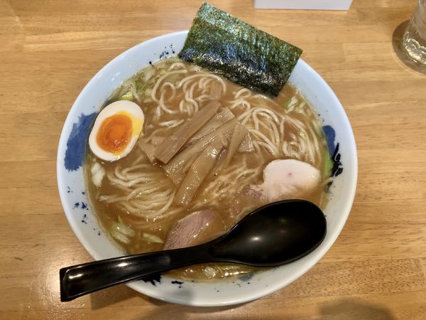 「濃厚らー麺　大盛」@麺や うしおの写真