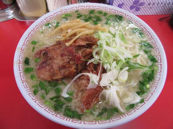 「味噌パイカラーメン（６００円）」@ラーメンスタンド とん平食堂の写真